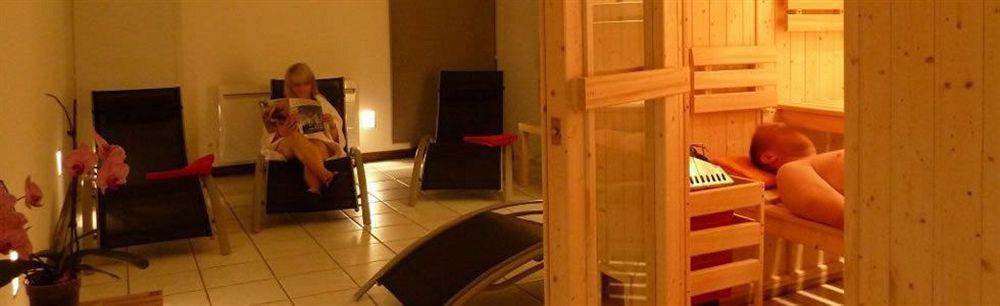 Logis Hotel Le France Villers-le-Lac Eksteriør bilde